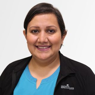 Ampliar imagen: Fabiola Vargas Trujillo, Dentista - Odontólogo Saltillo