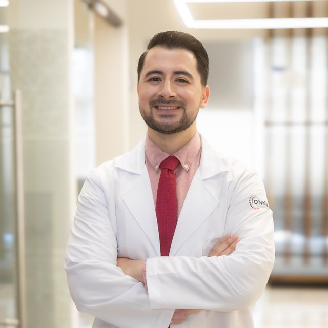 Eder Araiza Alvarado, Oncólogo médico Colima