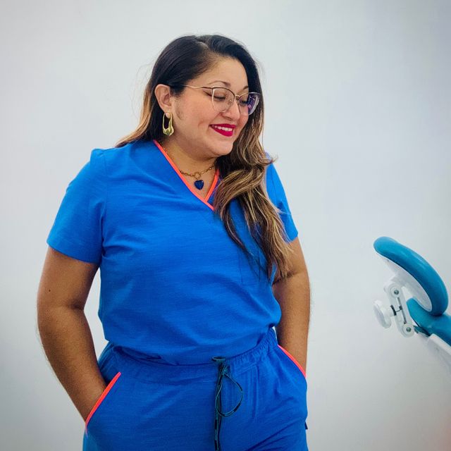 Kenny G Magaña Molina, Dentista - Odontólogo Mérida