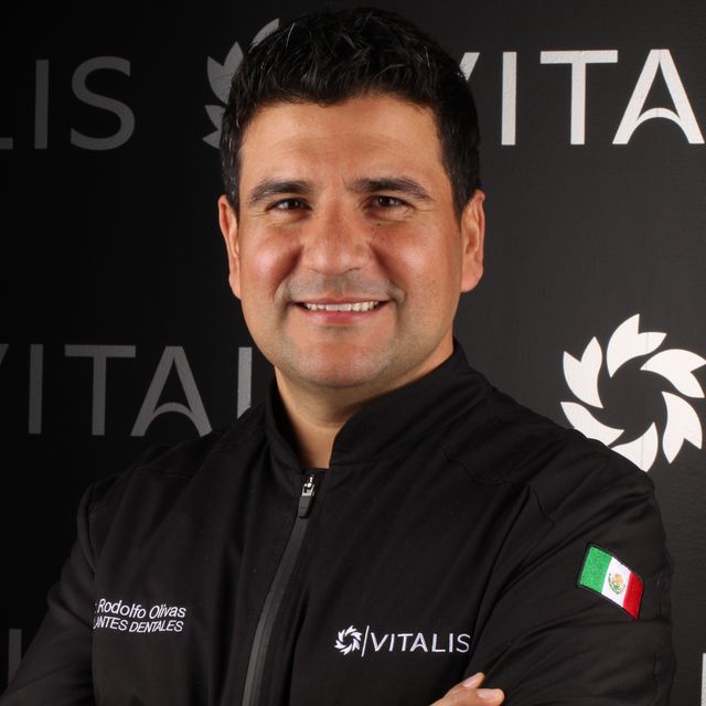 Rodolfo Uriel Olivas Olivas, Dentista - Odontólogo Chihuahua