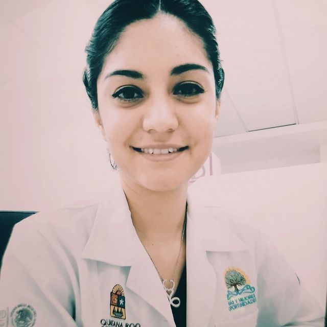 Icxel Estela  Sandoval Méndez , Ginecólogo Cancun