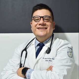 Ampliar imagen: Adán Tairi Campa Ferrusca, Internista Querétaro