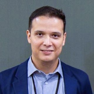 Ampliar imagen: Pedro Ubaldo Cisneros Aréchiga, Nefrólogo Ensenada