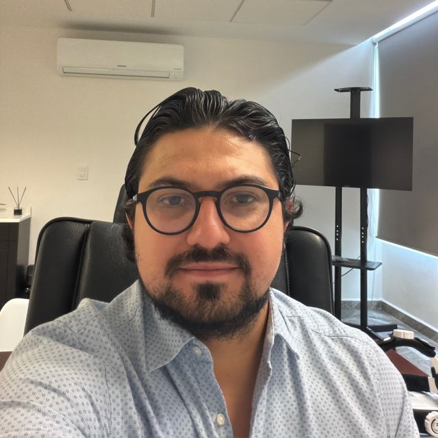 Carlos Andrés López Fabila, Otorrinolaringólogo Aguascalientes