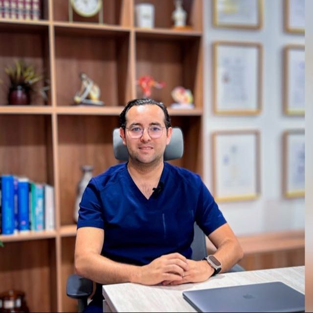 Carlos Gordillo González, Ginecólogo Puebla