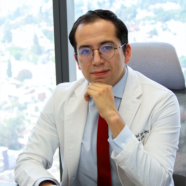 Emmanuel Tapia López, Internista Naucalapan