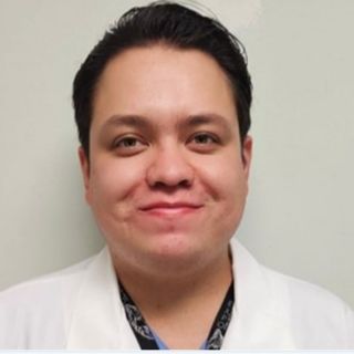 Ampliar imagen: Alan Ulises Domínguez Torres, Médico general Chihuahua