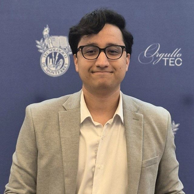 Ivan Guillermo Lopez Galindo, Médico general San Pedro Garza Garcia