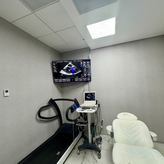 Ampliar imagen: Wilman Anibal de León López, Cardiólogo Benito Juárez