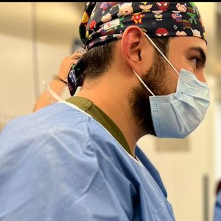 Ampliar imagen: Ricardo Cabrera, Ginecólogo Comitan de Dominguez