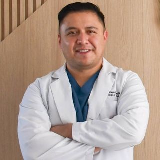 Dr. Alfonso Derbez Lira