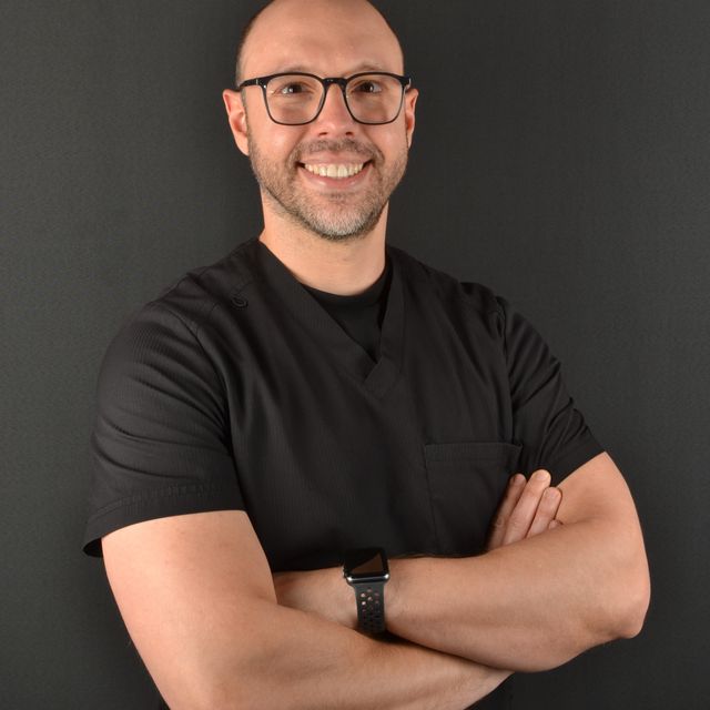 Francisco Jose Vives Serrano, Dentista - Odontólogo Santiago de Querétaro