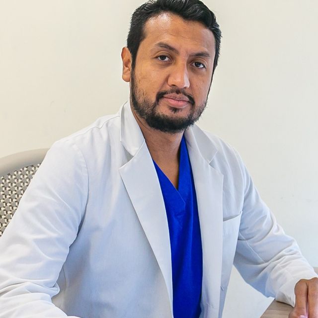 Alejandro Alvarez Padilla, Cirujano oncólogo Cancun