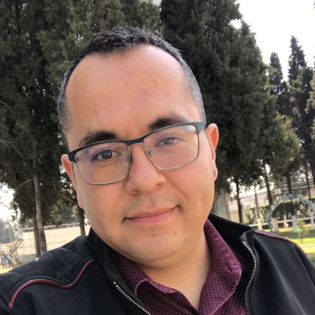 Manuel Alejandro Granados Flores, Psicólogo Toluca