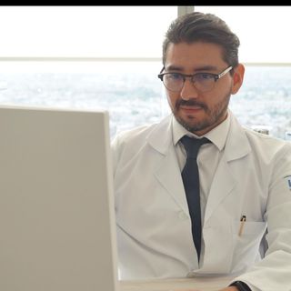 Dr. Diego Ochoa Cacique