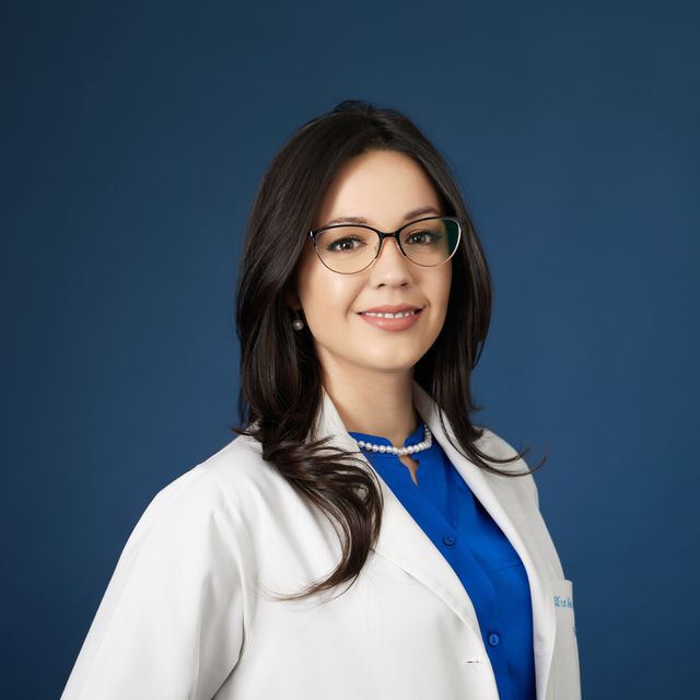 Ana Karen Valenzuela Vidales, Oncólogo médico Tlalpan