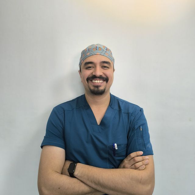 Fabio De La Paz Salgado, Urólogo Ciudad Delicias