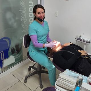 Ampliar imagen: Lucero del Carmen Lomelin López, Ortodoncista Metepec