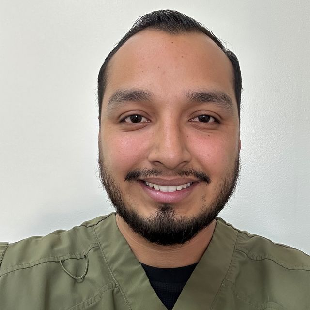 Alberto Carlos Vite Catedral, Dentista - Odontólogo Tijuana