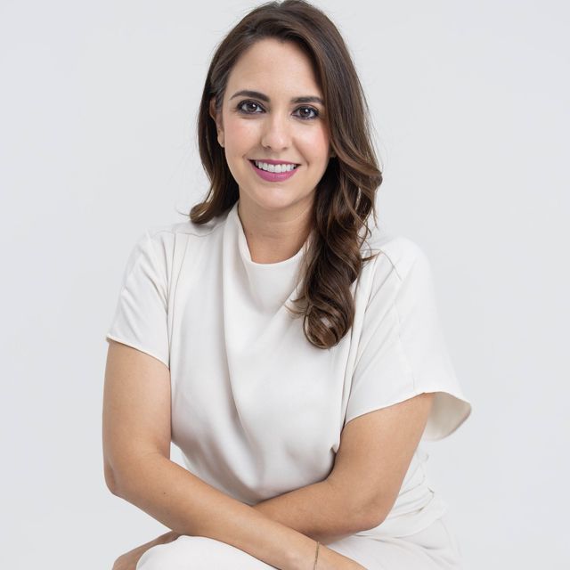 Karina Bujanda García, Dentista - Odontólogo Hermosillo