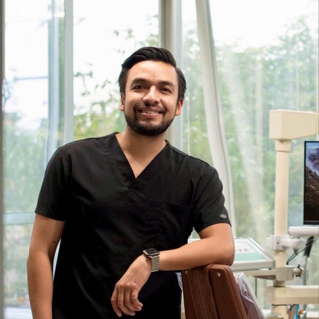 Daniel Merino Gutiérrez, Dentista - Odontólogo Puebla