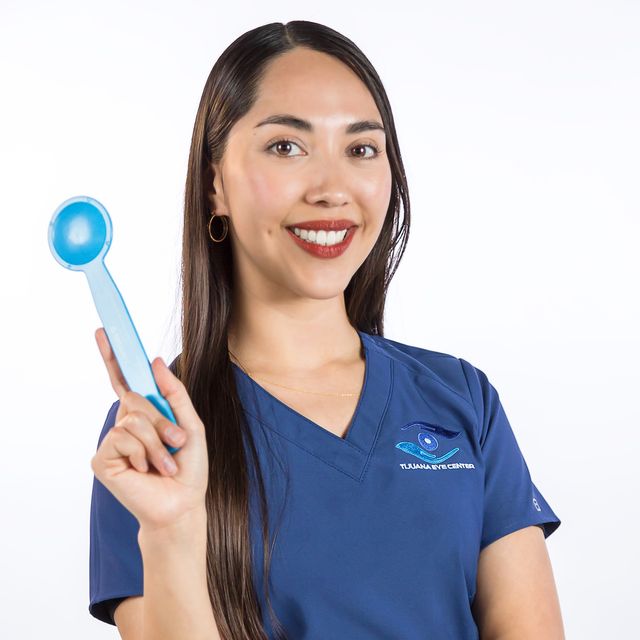 Yoatshyn Lizbeth Zatarain Benítez, Optometrista Tijuana