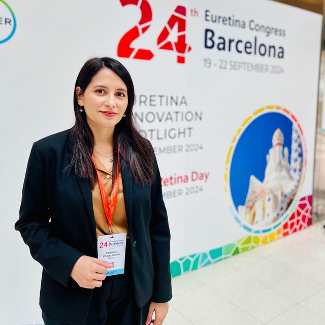 Stephania Chavez Cobian, Oftalmólogo La Paz