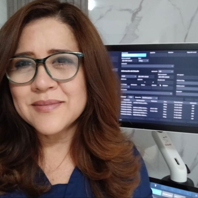 Magali Araceli Juárez Ibarra, Ginecólogo Chihuahua