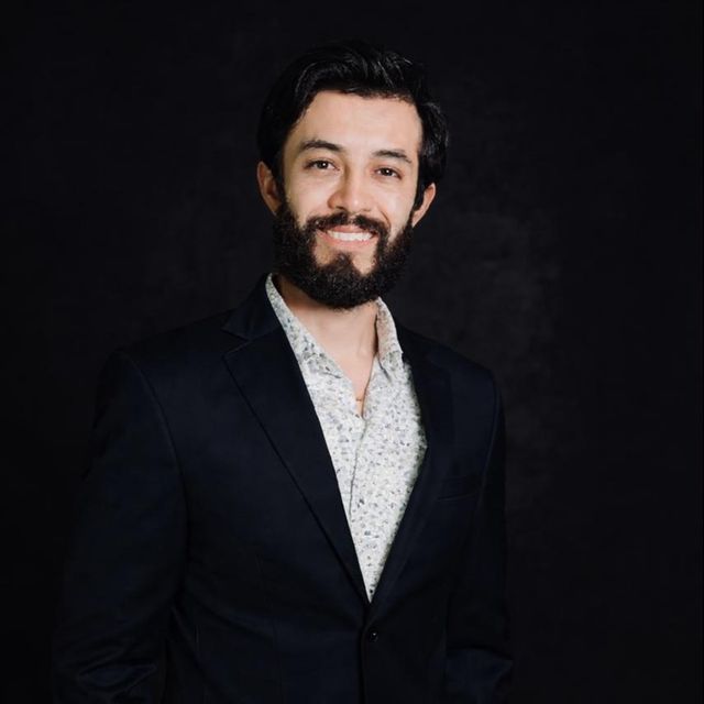 Antonio  Ruiz Fernandez, Cirujano plástico Puebla