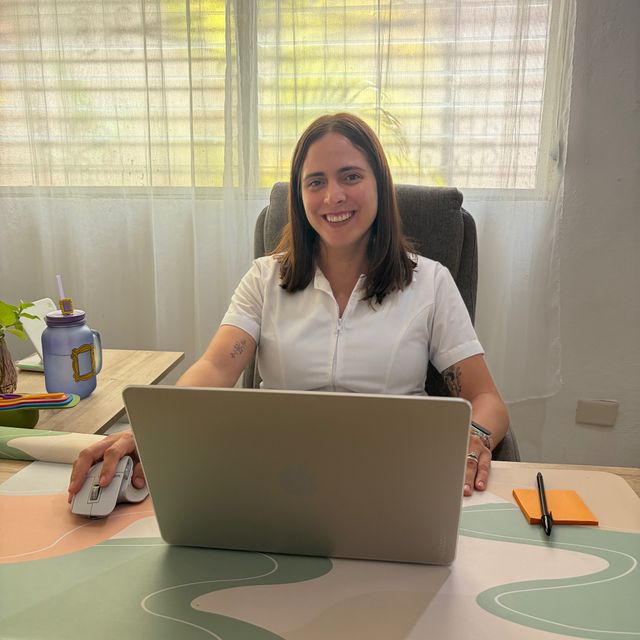 Victoria Bernal Terán, Nutriólogo clínico Mérida