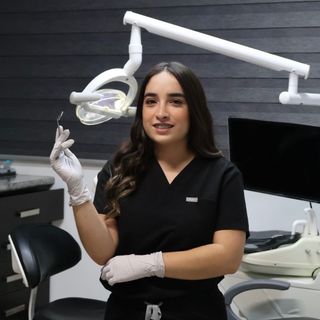 Ampliar imagen: Paulina Mendoza Marquez, Dentista - Odontólogo Chihuahua