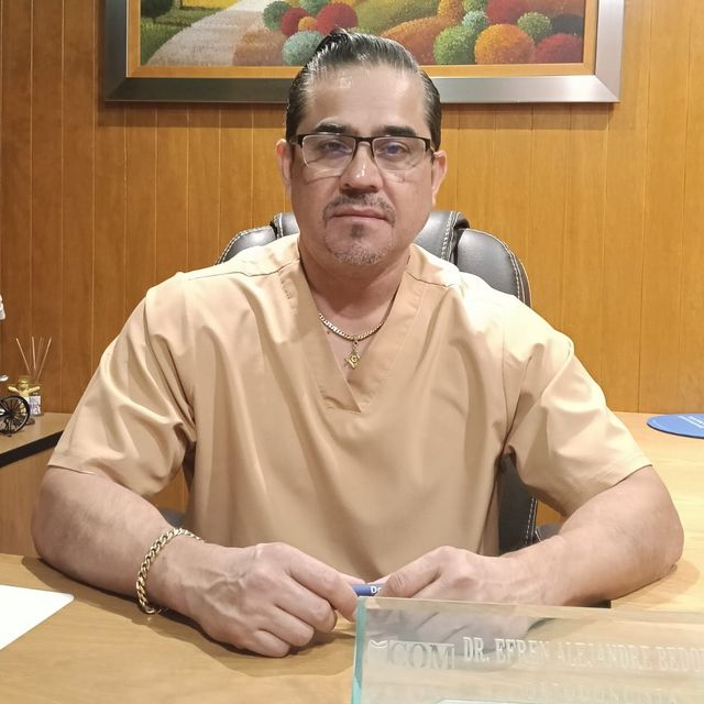 Efrén Alejandre Bedolla, Ortodoncista Morelia