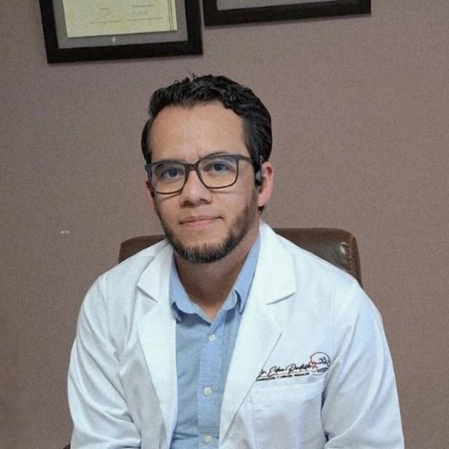 Leopoldo Edén Padilla Hernández, Cirujano vascular Aguascalientes