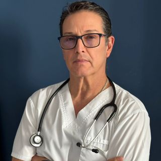 Ampliar imagen: Ariel Gracia Álvarez, Médico general Juriquilla