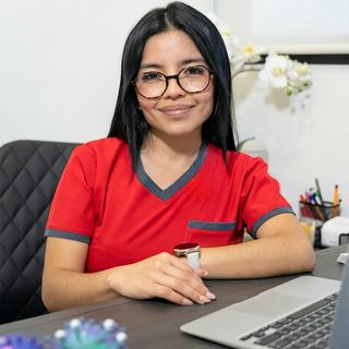 Itzel Karina Tapia Serrano, Pediatra Amozoc