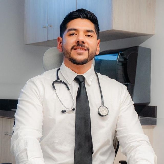 Rubens De la Vega Mireles, Gastroenterólogo Cuauhtémoc