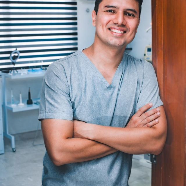 Ricardo Ruiz Torres, Dentista - Odontólogo Mérida