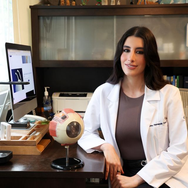 Fernanda Corzo Camberos, Oftalmólogo Guadalajara