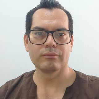 Ampliar imagen: Constantino Zambrano Aguirre, Médico general Los Reyes