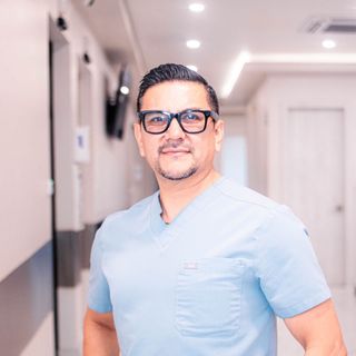 Dr. Victor Hugo Andrade Soto