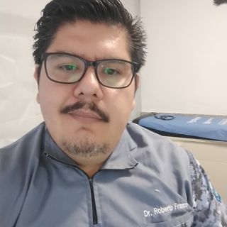 Ampliar imagen: Roberto Franco Iñiguez, Pediatra Guadalajara