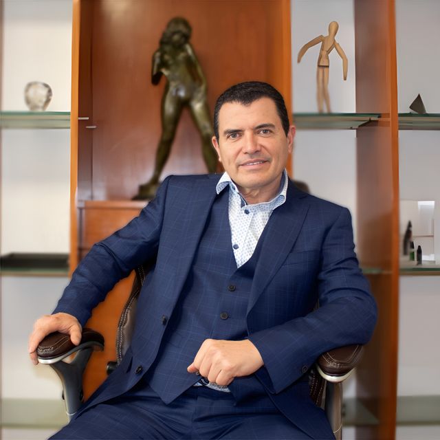 Xavier Sánchez García, Cirujano plástico Magdalena Contreras