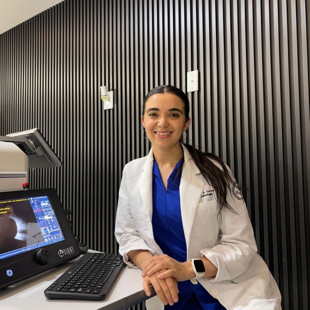 Miriam Azucena Torres Leon, Oftalmólogo Guadalajara