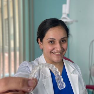 Ampliar imagen: Viridiana Rodea, Dentista - Odontólogo Cuauhtémoc