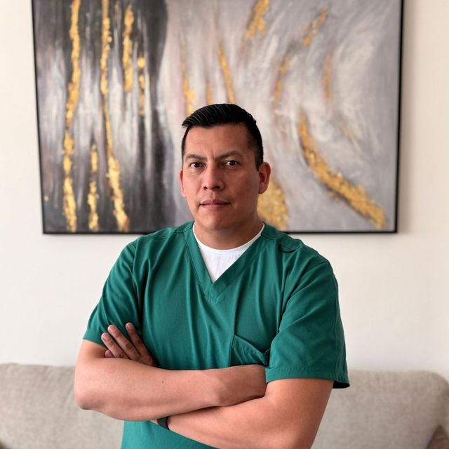 Guillermo Flores Ahuatzin, Oftalmólogo Torreon