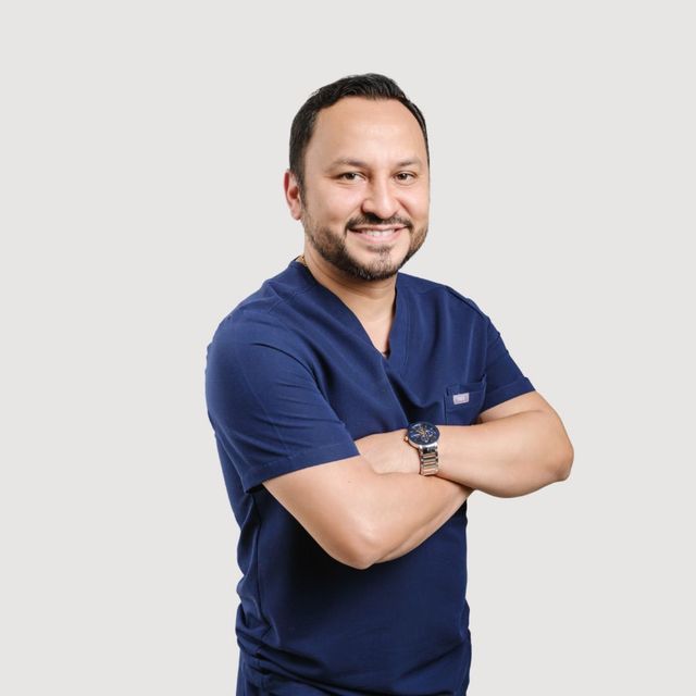 Alberto Arriaga López, Ginecólogo Tapachula