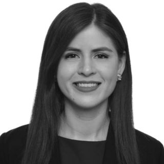 Ampliar imagen: Alejandra Goldaracena, Dermatólogo Monterrey