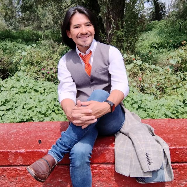 Héctor Iván Gil Curry, Psicólogo Cuauhtémoc