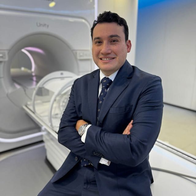 Irving Galindo, Radio Oncólogo Juriquilla