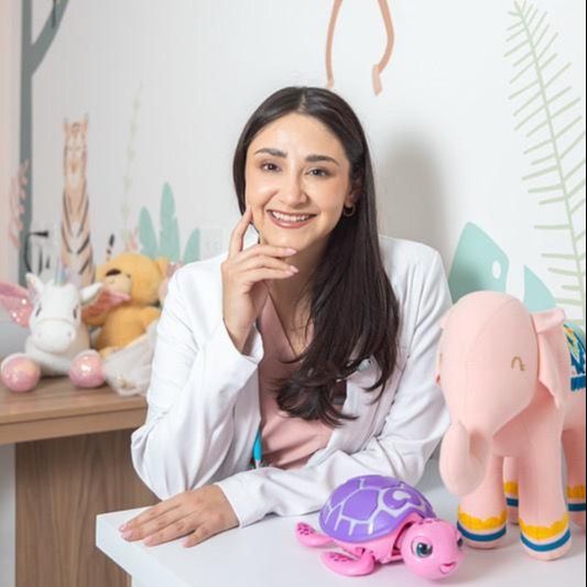 Andrea Flores Nava, Pediatra Chihuahua